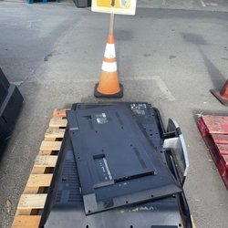 El Cerrito Recycling Center - Flat screen Tv  drop off