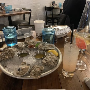 Blackwall Hitch - Dollar oysters, Dirty Hitch Martini, Grapefruit Crush - New American Near Me - Baltimore, Maryland