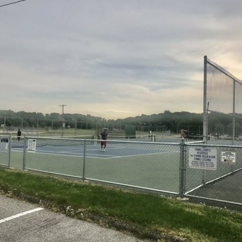 Veterans Memorial Park - Sunday, 23 May 2021 - at the park tennis courts - Parks Near Me - Parma, Ohio
