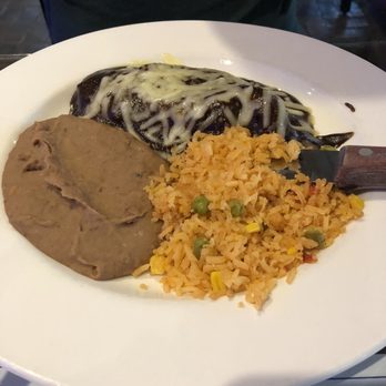 Sabor Cocinabar - Pollo en mole - Mexican Near Me - San Antonio, Texas Sabor Cocinabar - Pollo en mole - Mexican Near Me - San Antonio, Texas