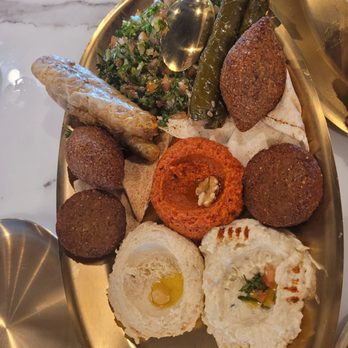 Beirut Doral Restaurant - Deluxe platter - Lebanese Near Me - Doral, Florida Beirut Doral Restaurant - Deluxe platter - Lebanese Near Me - Doral, Florida