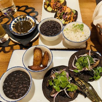Casi Cielo - Portobello mushroom and 2 Tacos de Cochinillo - Cocktail Bars Near Me - Atlanta, Georgia