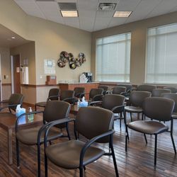 CareNow Urgent Care - Lobby