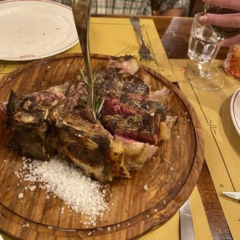 All'Antico Ristoro di' Cambi - Florentine steak, medium rare - Tuscan Near Me - Florence, FI All'Antico Ristoro di' Cambi - Florentine steak, medium rare - Tuscan Near Me - Florence, FI