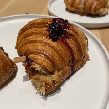 Maison Nico - Huckleberry and chestnut croissant - Bakeries Near Me - San Francisco, California Maison Nico - Huckleberry and chestnut croissant - Bakeries Near Me - San Francisco, California