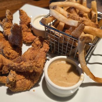 Yard House - Chicken tenders - New American Near Me - Henderson, Nevada Yard House - Chicken tenders - New American Near Me - Henderson, Nevada
