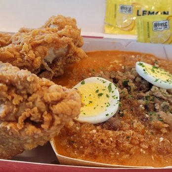 Jollibee - COMBO PAIR of 2pc Chickenjoy + Palabok Hint: always add Lemon Juice to Palabok then mix well before eating to really enjoy it. - Fast Food Near Me - San Diego, California Jollibee - COMBO PAIR of 2pc Chickenjoy + Palabok Hint: always add Lemon Juice to Palabok then mix well before eating to really enjoy it. - Fast Food Near Me - San Diego, California