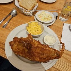 Traditions Restaurant & Bakery - Fish and Mac and cheese