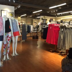 Banana Republic Factory Store