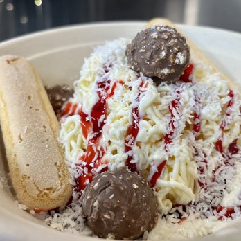 Which Wich & Paciugo Gelato Cafe - Spaghetti ice cream - Sandwiches Near Me - Katy, Texas Which Wich & Paciugo Gelato Cafe - Spaghetti ice cream - Sandwiches Near Me - Katy, Texas