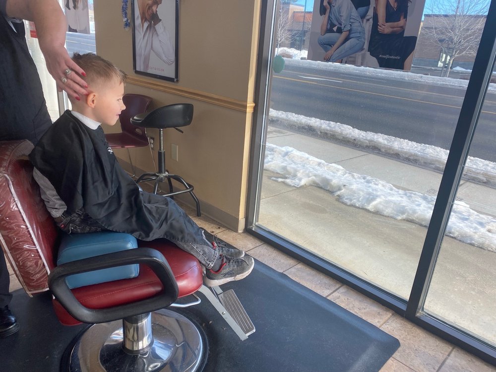 FANTASTIC SAMS HAIR SALONS 33 Photos & 10 Reviews 13817 E. Sprague Ave. 12, Spokane Valley