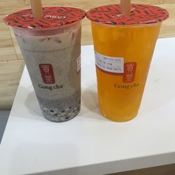 Gong Cha - Oreo boba tea and Passion Fruit Green Tea with mango pearls