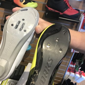 UC Cyclery - Spin shoes with two different cleats - Bikes Near Me - La Jolla, California UC Cyclery - Spin shoes with two different cleats - Bikes Near Me - La Jolla, California