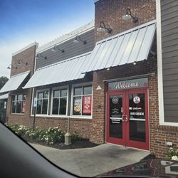 Slim Chickens - Poplar location