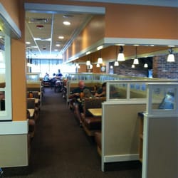 IHOP - Main dining room