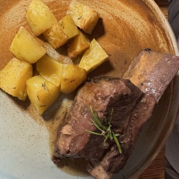 Bacarandino - Beef rib with potatoes - Venetian Near Me - Venezia, VE Bacarandino - Beef rib with potatoes - Venetian Near Me - Venezia, VE