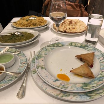 New Jawad - Palak paneer, butter naan, chicken biryani, and meat samosas. - Pakistani Near Me - Paris, 75