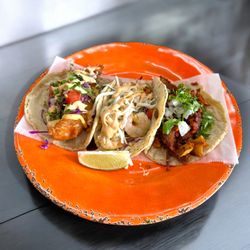 Casita's Taco Cocina Mexicana - Fish, shrimp, pastor's taco