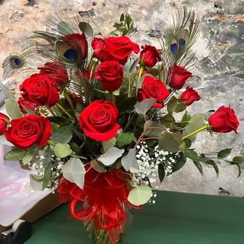 Flowers by Zenda - Some of the beautiful arrangements for Mother's Day 2025 - Florists Near Me - Bronx, New York Flowers by Zenda - Some of the beautiful arrangements for Mother's Day 2025 - Florists Near Me - Bronx, New York