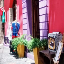Juguetería Caramelo - Nueva fachada.