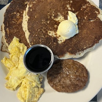 Mel Dog's Cafe - Pancake Combo - Breakfast & Brunch Near Me - Elk Grove, California