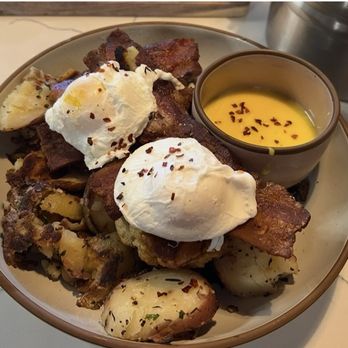 The Hive Social - Coffee & Tea Near Me - Oregon City, Oregon