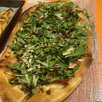 The Sweet Sap - Arugula Prosciutto Flatbread - New American Near Me - Flushing, New York The Sweet Sap - Arugula Prosciutto Flatbread - New American Near Me - Flushing, New York