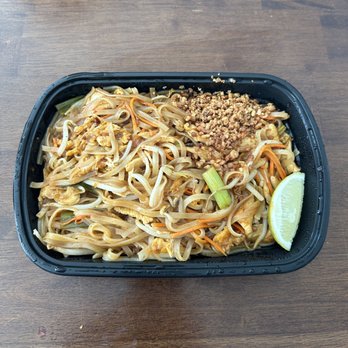 Penn’s Thai Grille - Chicken Pad Thai - Thai Near Me - Bellbrook, Ohio Penn’s Thai Grille - Chicken Pad Thai - Thai Near Me - Bellbrook, Ohio