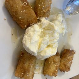 Fried banana and coconut ice cream