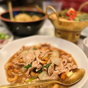 Sisters Thai - Cashew Nut Pork | Instagram: gaogirlsgrubbin - Thai Near Me - Alexandria, Virginia Sisters Thai - Cashew Nut Pork | Instagram: gaogirlsgrubbin - Thai Near Me - Alexandria, Virginia