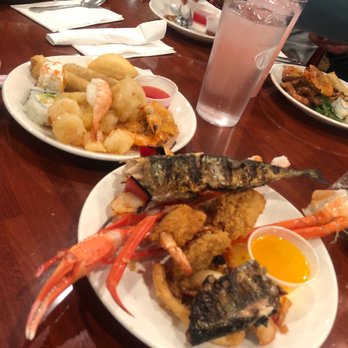 Four Seasons Buffet - Buffets Near Me - Cerritos, California