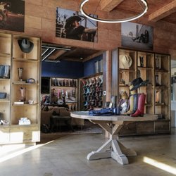 Lucchese