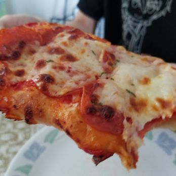 Brug Bakery Lanai @ Ala Moana - Pepperoni pizza focaccia - Bakeries Near Me - Honolulu, Hawaii