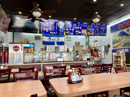 Con Sabor Salvadoreño by null