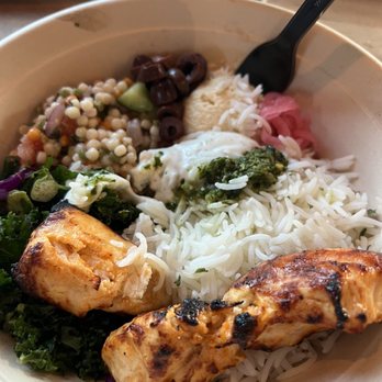 Luna Grill Richardson - Santorini Bowl with chicken - Mediterranean Near Me - Richardson, Texas