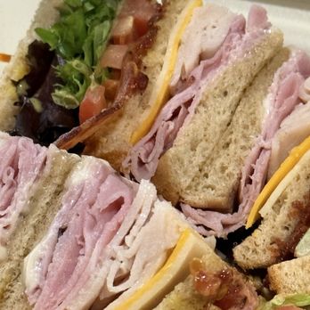 McAlister's Deli - Delis Near Me - Bloomington, Illinois