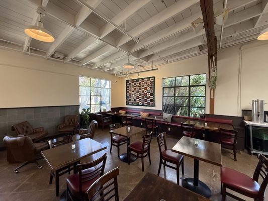 UQBAR Mediterranean Cafe by null