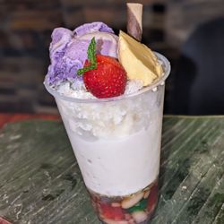 Lola’s Kitchen - Halo Halo