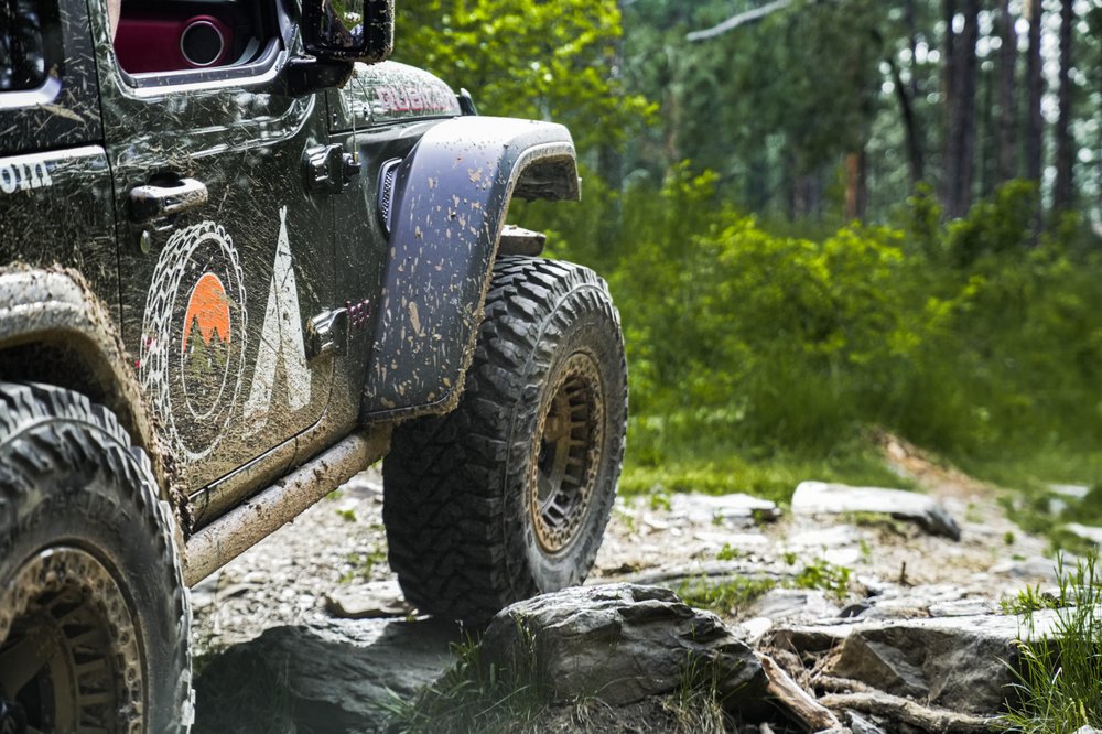 Overland America - Black Hills Logo