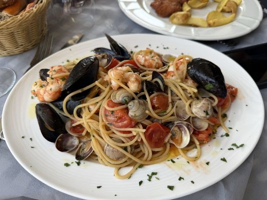 Trattoria Bar Pontini by null