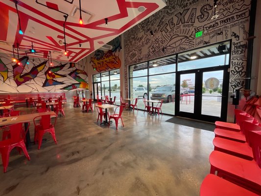 Dave’s Hot Chicken by null