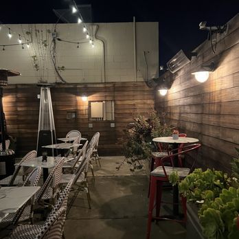 Alameda Comedy Club - Outdoor patio - Comedy Clubs Near Me - Alameda, California Alameda Comedy Club - Outdoor patio - Comedy Clubs Near Me - Alameda, California