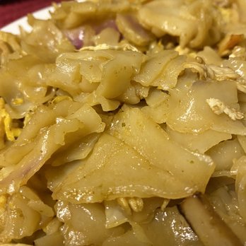 Myst - Soggy, slimy, gelatinous, overcooked, flaky, falling-apart, INEDIBLE "drunken noodles," becomes a starchy paste in the mouth -- STAY AWAY - Japanese Near Me - Jim Thorpe, Pennsylvania