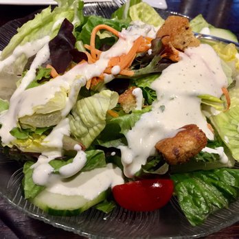 Austin's Smokin' Steakhouse - Dinner salad - Steakhouses Near Me - Cleveland, Ohio