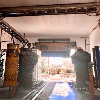 Fast5Xpress Car Wash - Interior - Car Wash Near Me - Murrieta, California Fast5Xpress Car Wash - Interior - Car Wash Near Me - Murrieta, California
