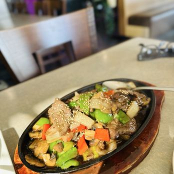 Phuket Thai Restaurant - Beef pan fry, very delicious!! - Thai Near Me - Redondo Beach, California