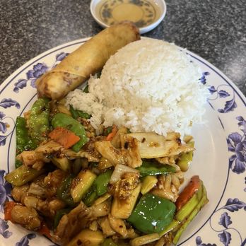 Lanshing Cafe - Chicken with Garlic Sauce (lunch) - Chinese Near Me - Colorado Springs, Colorado Lanshing Cafe - Chicken with Garlic Sauce (lunch) - Chinese Near Me - Colorado Springs, Colorado