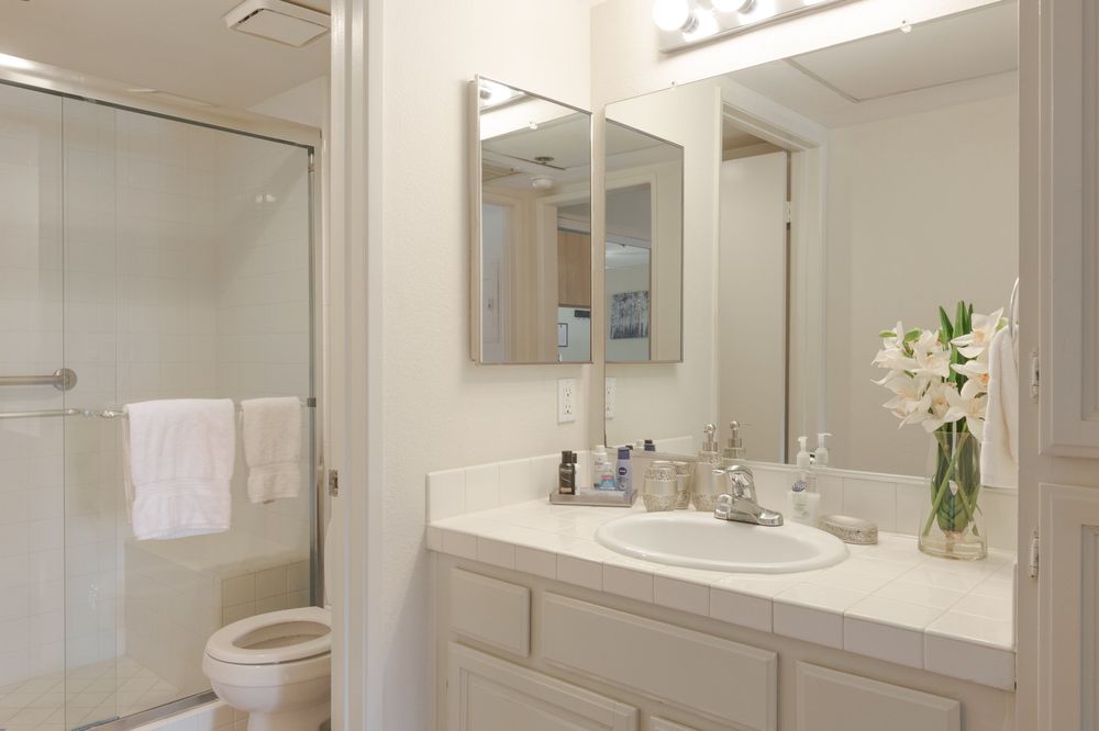 STRATHMORE REGENCY Updated October 2024 40 Photos & 14 Reviews