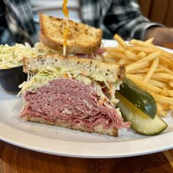 Old New York Deli & Bakery - Reuben sandwich Rachel style