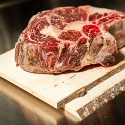 Tamahawk Rib eye